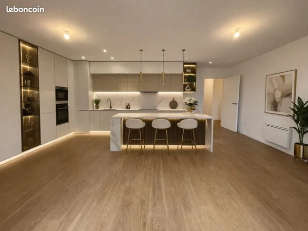 Appartement 4 pièces 81 m²