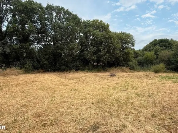 Terrain 1026 m² SAINT LYS