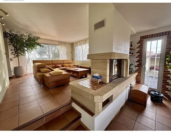 Maison 5 pièces 145 m²
