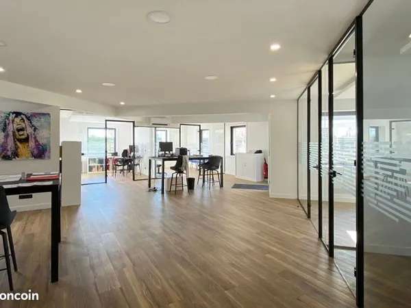 Bureaux 241 m² Montélimar