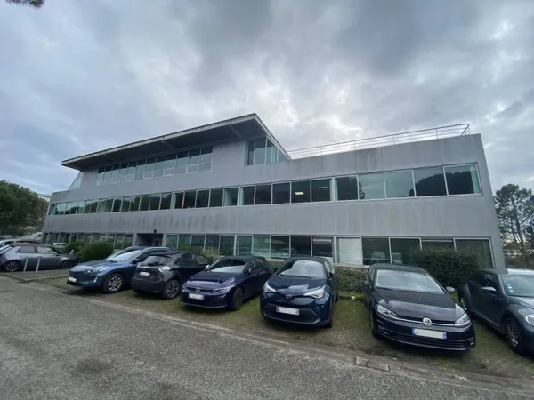 Bureaux 283 m²