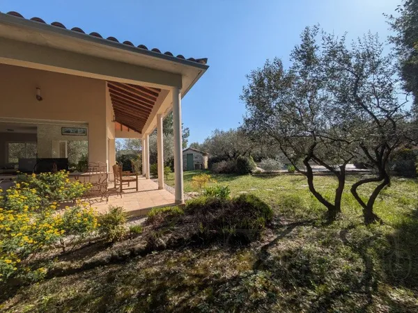 Villa 5 pièces 150 m²