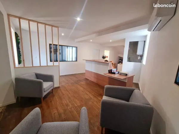 🏢 BUREAUX MAISON / LOCAL PROFESSIONNEL - 175 m² - VISIBILITÉ N°1 - MANSLE (16230)