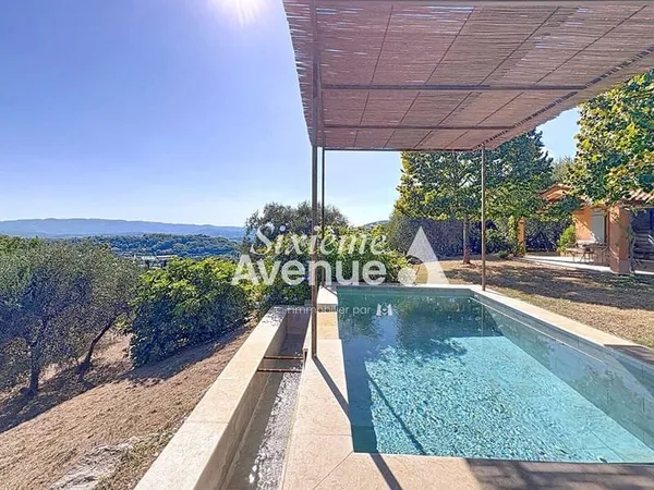 Maison 10 pièces 255 m²