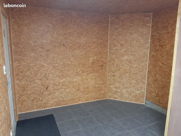Location box de stockage / garde meubles