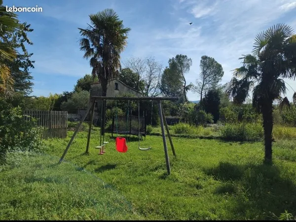 Terrain constructible avec mazet