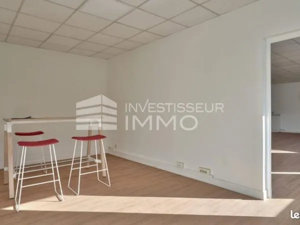 Bureaux 555 m²