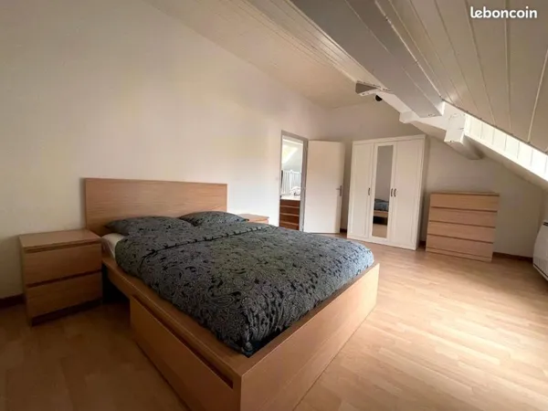 Colocation dans un charmant T4 duplex entièrement meublé et équipé
