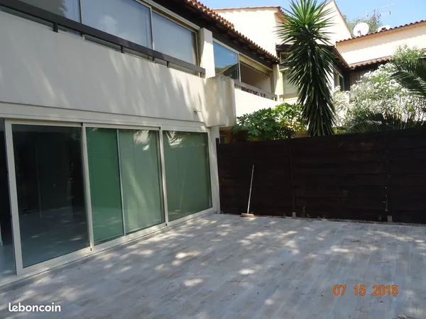 Location F2
