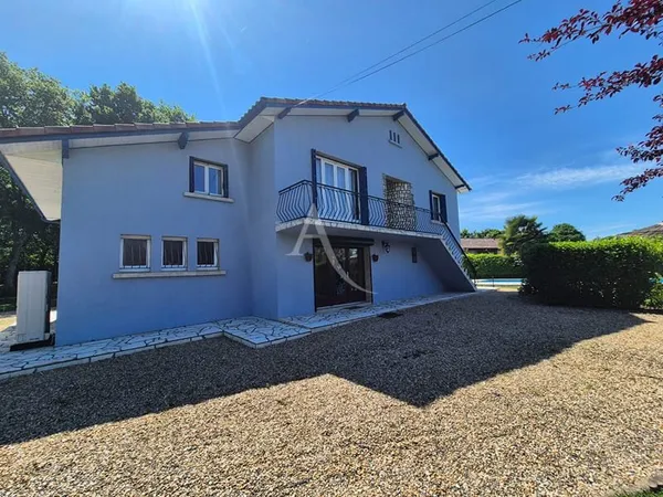 Maison 6 pièces 162 m²