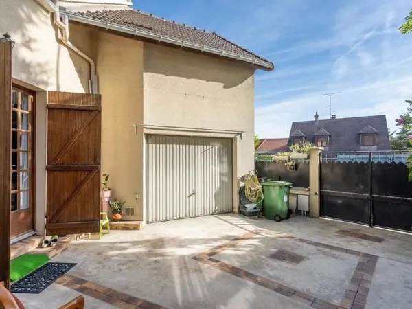 Maison de 7 pièces de 120 m² à Fontenay-sous-Bois