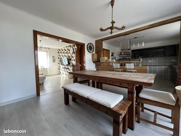 Maison 12 pièces 227 m²