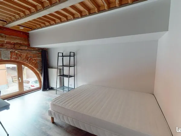 Chambre 6 pièces 95 m²