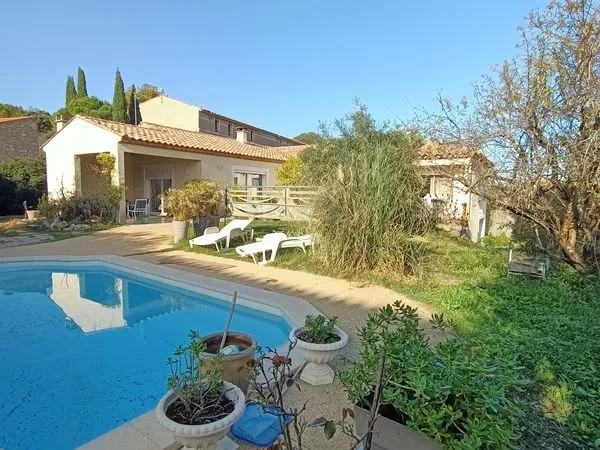 Villa 6 pièces de 170 m2