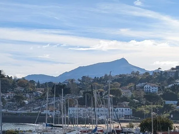Magnifique T4 CIBOURE SOCOA vue Océan, ascenseur