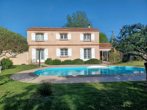 Maison 6 pièces 200 m²