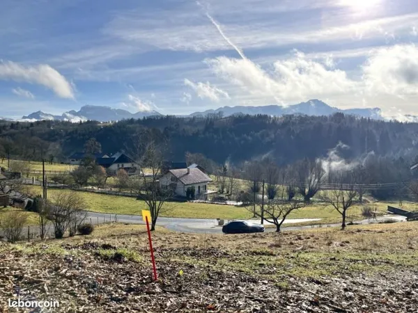 Terrain 800 m² Cruseilles