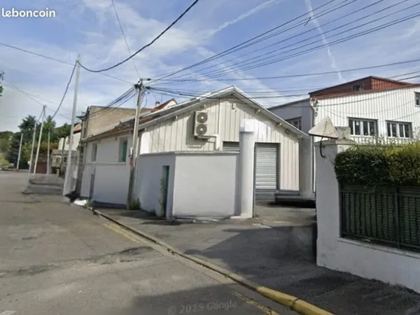 Local 194 m² Lagny-sur-Marne
