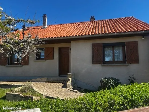 Villa indépendante de plain-pied sur sous-sol hauteurs vichy
