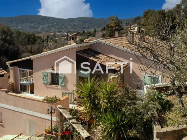 Villa 179 m² - 6 chambres - 2 logements - Terrain 1330 m²