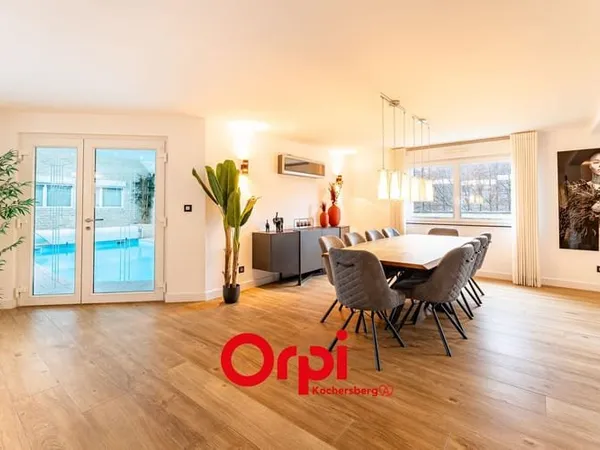 Maison 6 pièces 208 m²