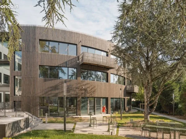 Bureau privatif 18 postes - 88 m² - Hub Transition Écologique - Villeurbanne
