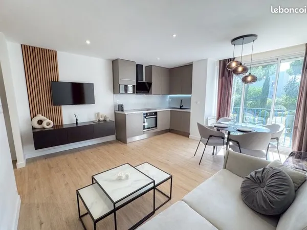 Studio 25m² avec terrasse, parking, wi-fi