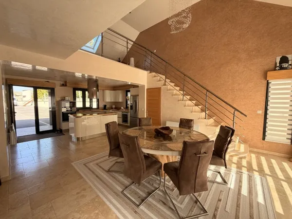 MAISON SANS TRAVAUX - 105 M2 - JARDIN