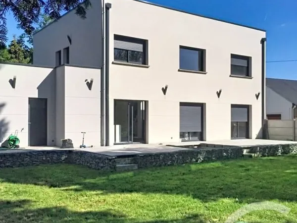 Maison 4 pièces 153 m²
