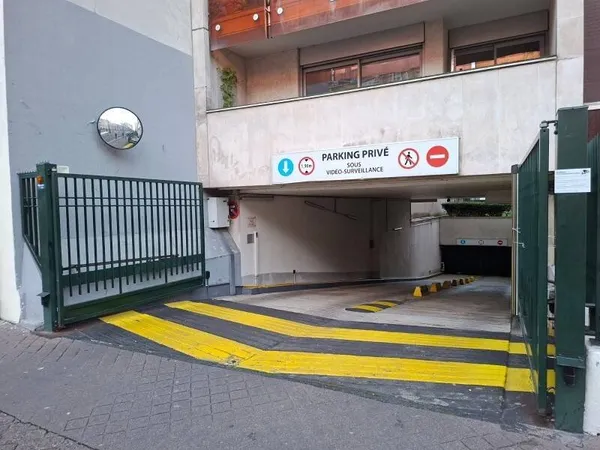 Parking 8 m²