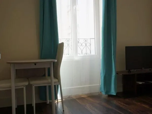 Studio à saisir