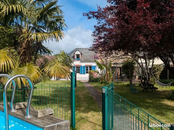 Maison à I'immaculée, 4 ch. Chaleureuse de 120 m2 et 1400m2 de terrain, au calme, entourée d'arbres,
