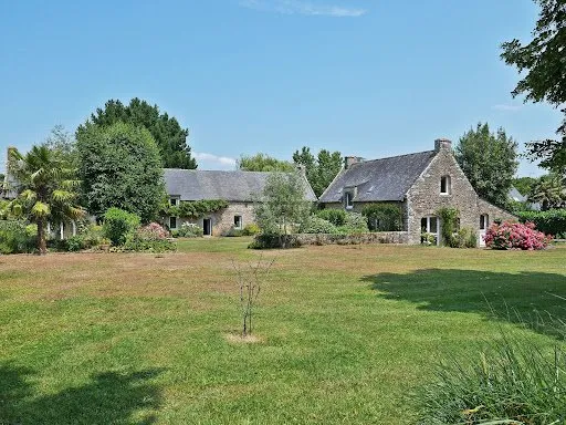 Maison 11 pièces 324 m²