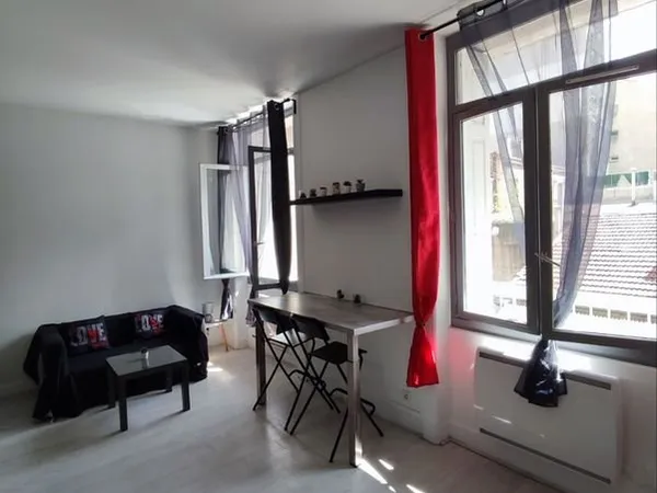 Studio 28m2 meublé et loué