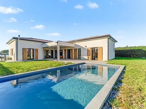 Villa Contemporaine (2021) avec Piscine - Secteur Cransac, Fronton