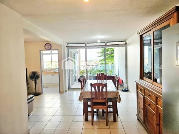 Appartement T3 avec terrasse et parking