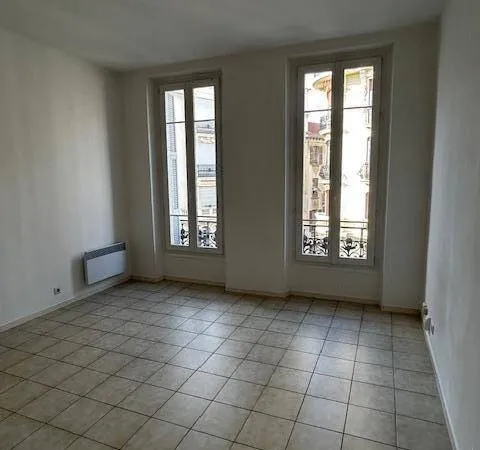 Studio 1 pièce 25 m²