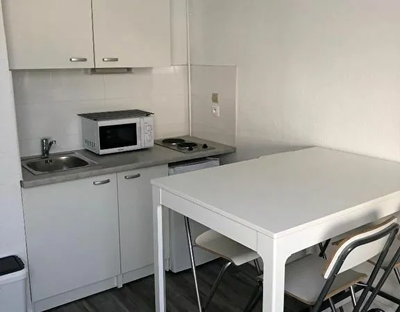 Studio 1 pièce 15 m²