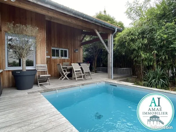 Maison 8 pièces 208 m²