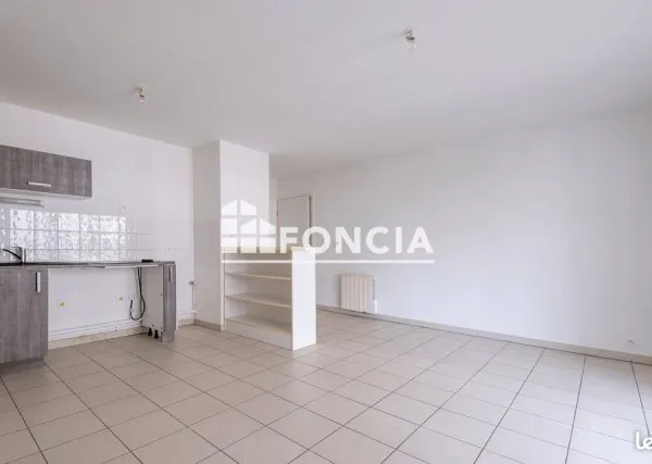 Appartement 3 pieces avec terrasse et parking