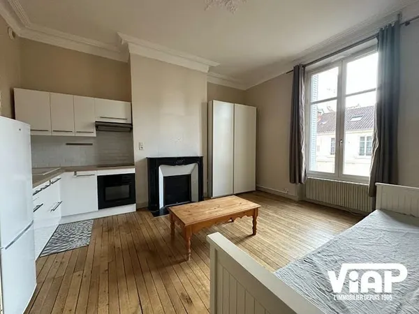 Studio 1 pièce 27 m²