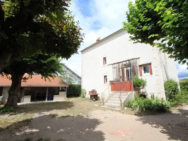 Maison pleine de charme à Pougues-les-Eaux