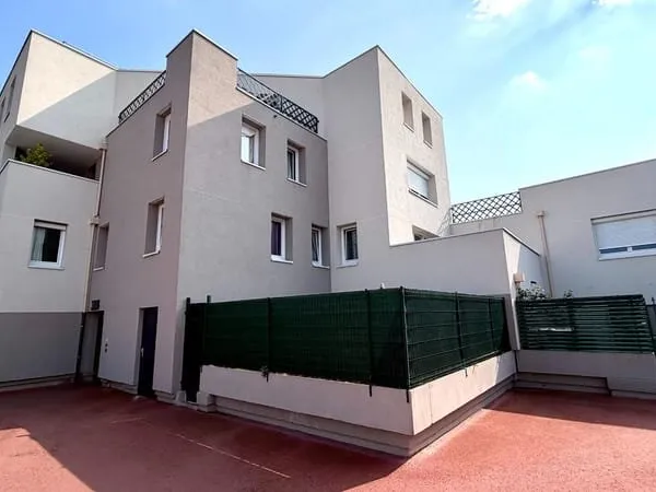 Appartement Evry 4 pièces de 80 m2 et ses 2 terrasses