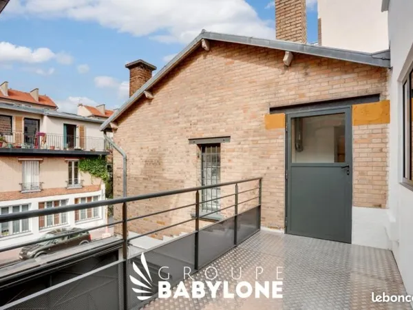 Bureau 367 m²