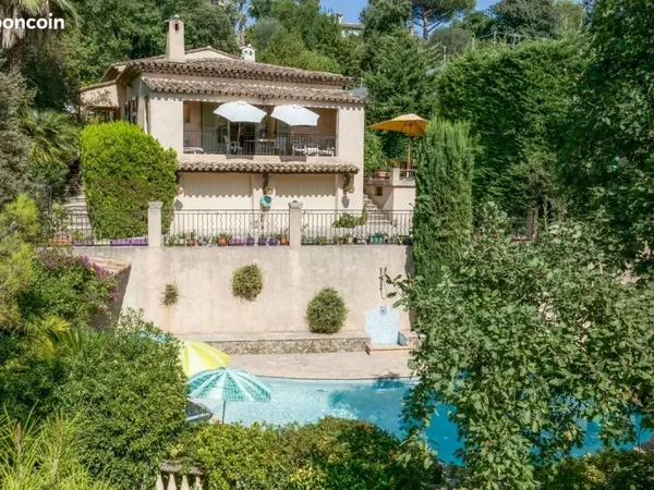 Saint Paul de Vence : Charmante villa Provencale