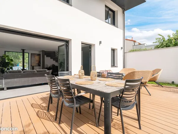 Maison 6 pièces 153 m²