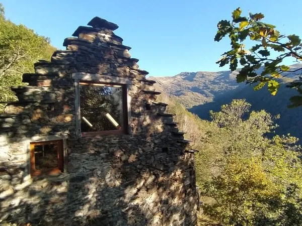 Cette maison autonome est a couper le souffle