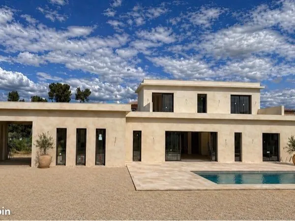 Villa neuve à louer