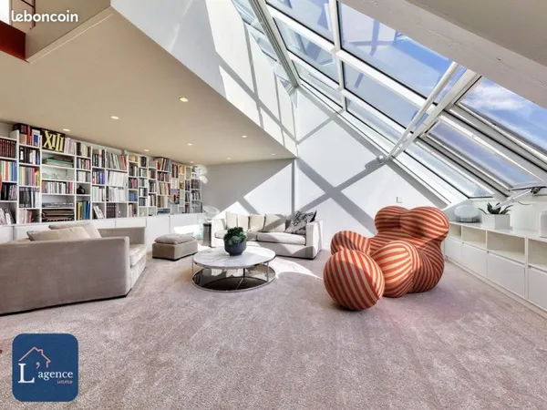 Loft 6 pièces 257 m²