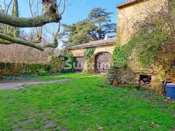 Propriété 8 pièces 190 m²